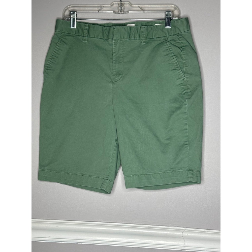VTG Gap Bermuda Shorts Kahki Green Women's size 10 High Rise